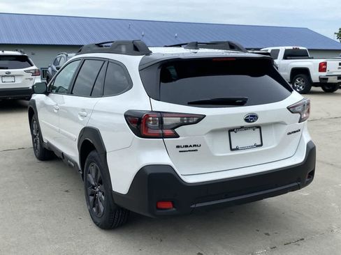 Used 2025 Subaru Outback Onyx Edition image 4