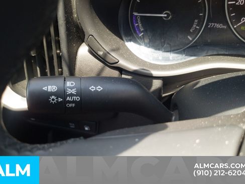 Used 2025 MAZDA CX-50 AWD 2.5 Hybrid w/ Premium Pkg image 34