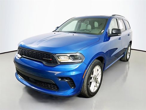 Used 2024 Dodge Durango GT image 3