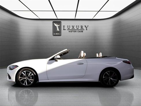 Used 2024 Mercedes-Benz CLE 300 4MATIC Cabriolet image 7