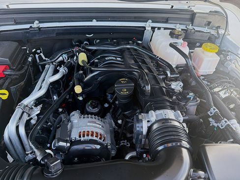 Used 2023 Jeep Gladiator Rubicon w/ LED Lighting Group image 36