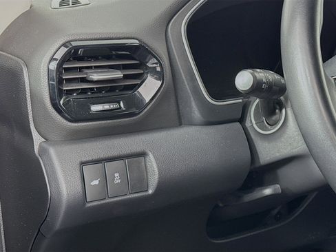 Certified 2023 Honda Pilot Touring image 10