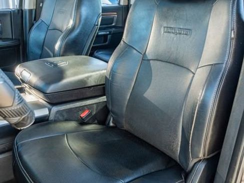 Used 2014 RAM 3500 Laramie image 19