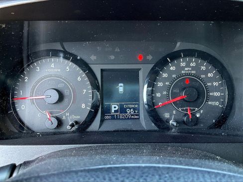 Used 2015 Toyota Sienna LE FWD image 13