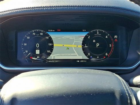 Used 2018 Land Rover Range Rover HSE image 18