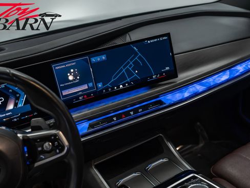 Used 2023 BMW 760i xDrive image 39