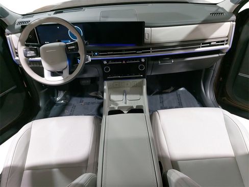 Used 2025 Hyundai Santa Fe Calligraphy image 9