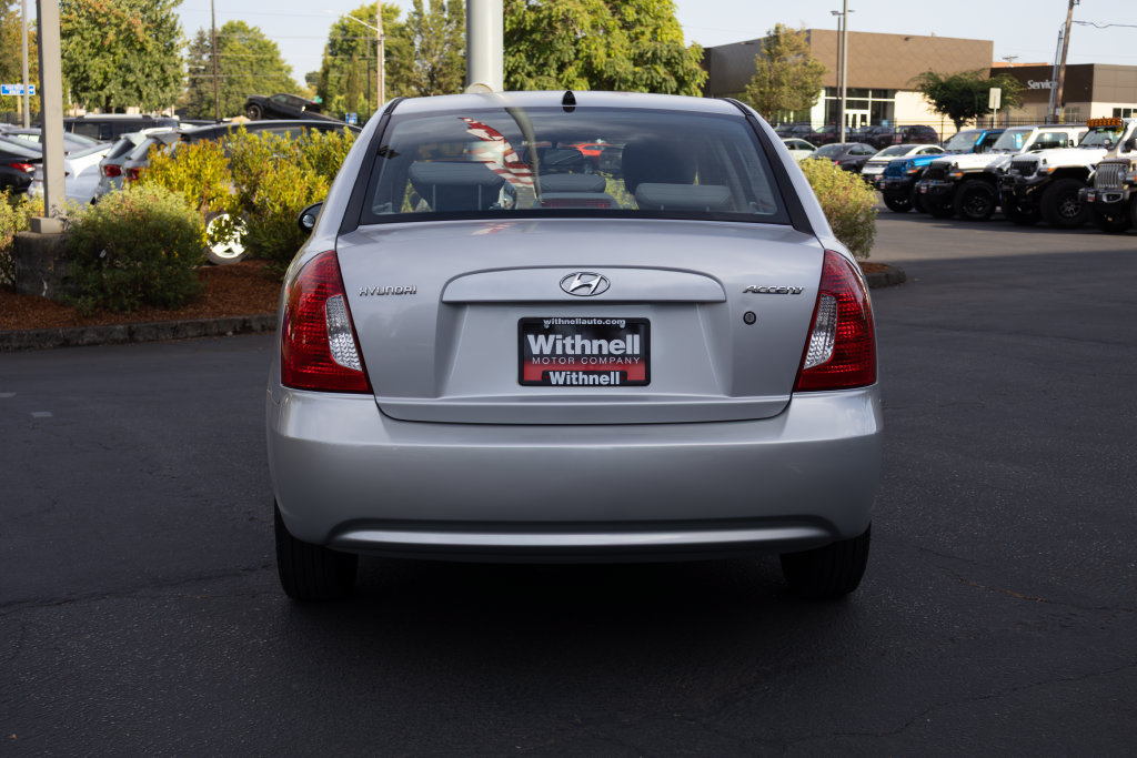 Used 2009 Hyundai Accent GLS FWD image 8