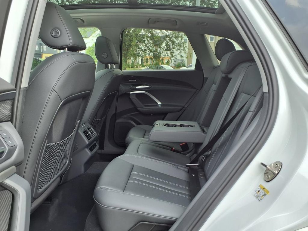 New 2026 Audi Q5 Premium Plus AWD/4WD image 23