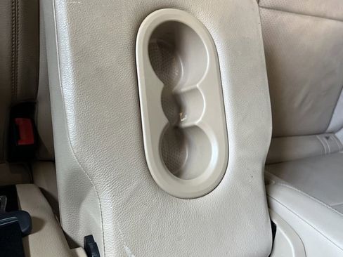 Used 2020 Porsche Cayenne image 32