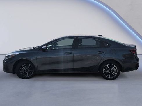 Used 2024 Kia Forte LXS FWD image 10