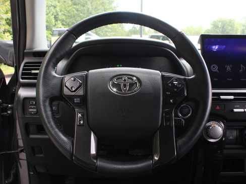 Used 2023 Toyota 4Runner TRD Off-Road Premium w/ Moonroof Package AWD/4WD image 9