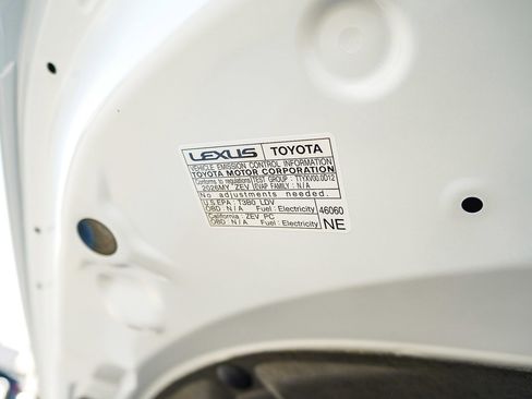 New 2026 Lexus RZ 350e 2WD image 32