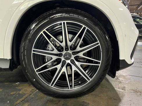 Used 2026 Mercedes-Benz GLC 43 AMG 4MATIC image 9