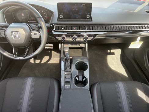 Certified 2025 Honda Civic Sport image 2