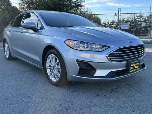 Used 2020 Ford Fusion SE image 7