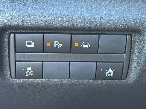 Used 2025 Nissan Versa S w/ Trunk Package FWD image 18