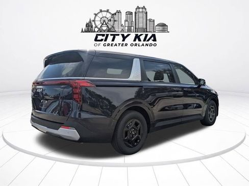 New 2027 Kia Carnival LX FWD image 7