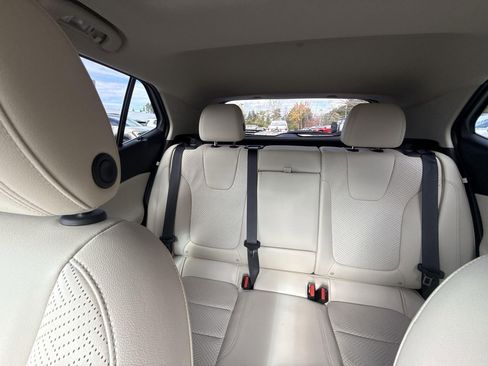 Certified 2023 Buick Encore GX Essence w/ Experience Buick Package image 13