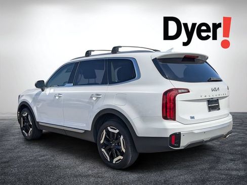 Certified 2024 Kia Telluride S w/ S Sunroof Package FWD image 7