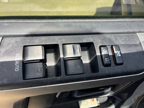 Used 2011 Toyota 4Runner Limited RWD image 7