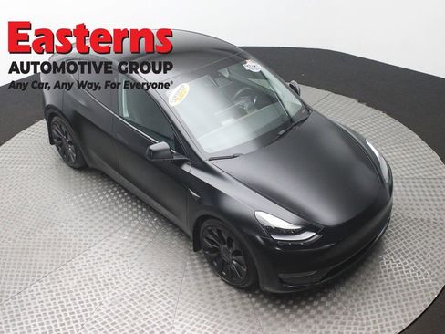 Used 2022 Tesla Model Y Performance image 3