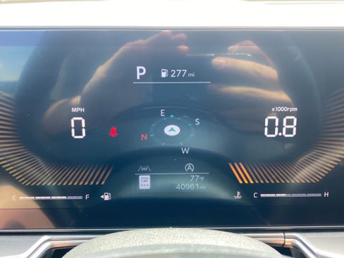 Used 2024 Kia Sorento S w/ Panoramic Sunroof Package AWD/4WD image 17