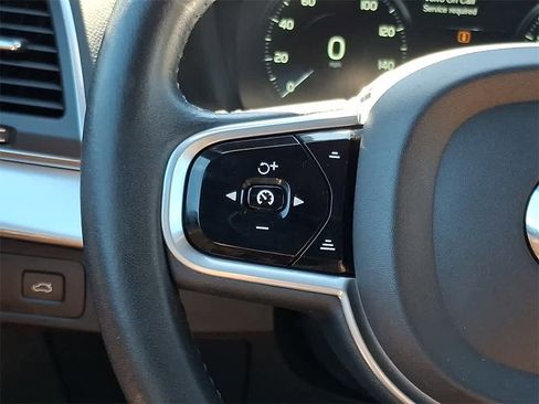 Used 2018 Volvo XC90 T6 Momentum w/ Convenience Package image 19
