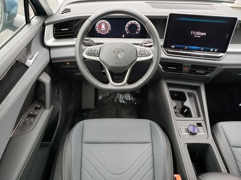 New 2026 Volkswagen Tiguan SE AWD/4WD image 10