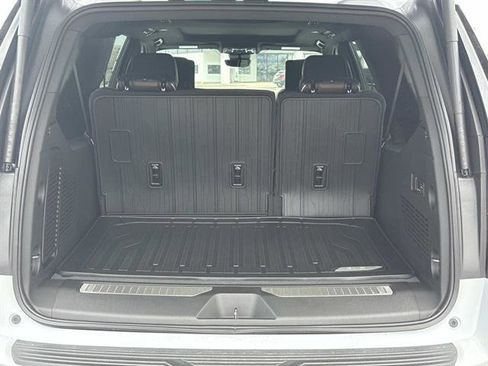 New 2026 GMC Yukon XL Denali Ultimate w/ LPO, Floor Liner Package AWD/4WD image 8