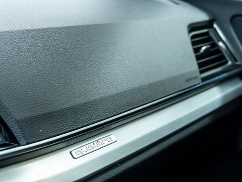 Used 2021 Audi Q5 e Premium Plus w/ Premium Plus Package image 20