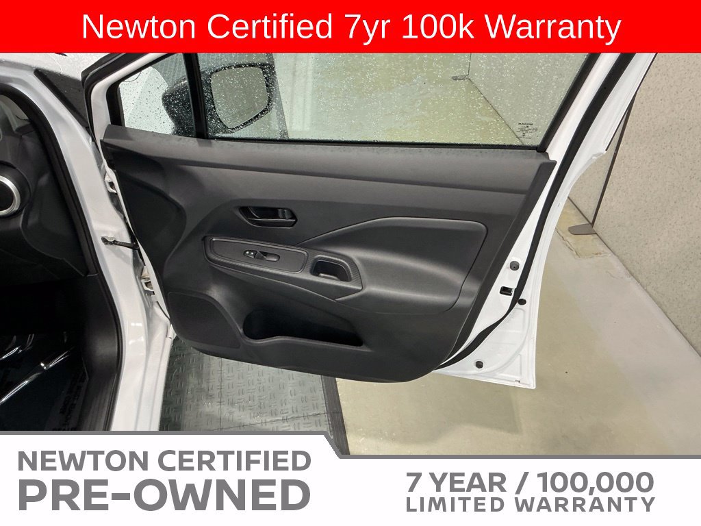 Used 2025 Nissan Versa S w/ Trunk Package FWD image 34