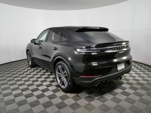 New 2026 Porsche Cayenne Coupe AWD/4WD image 3