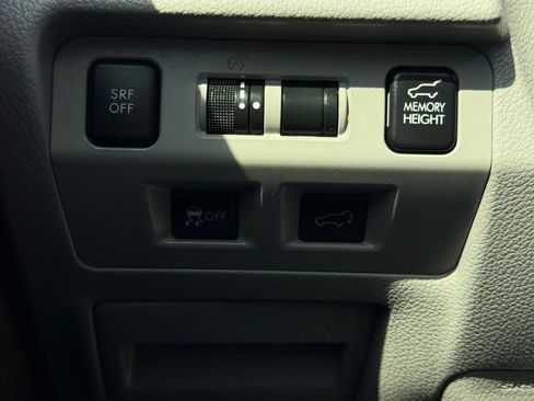 Used 2016 Subaru Forester 2.5i Touring w/ Eyesight & Navigation System AWD/4WD image 15