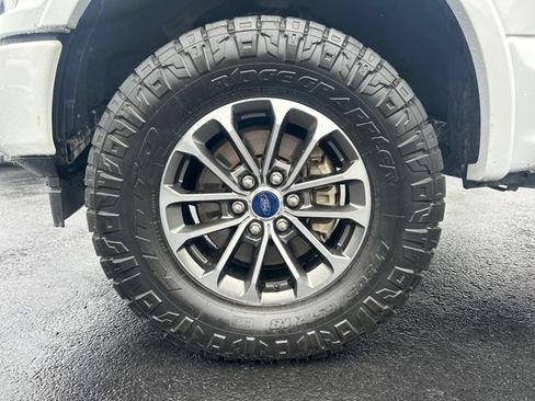 Used 2019 Ford F150 XLT w/ Equipment Group 302A Luxury AWD/4WD image 26