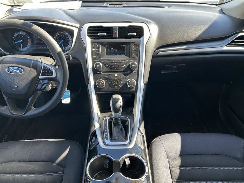 Used 2015 Ford Fusion SE FWD image 10