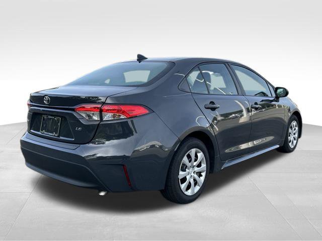 Used 2024 Toyota Corolla LE FWD image 5