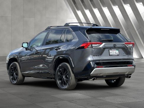 Used 2025 Toyota RAV4 XSE w/ Advanced Technology Package AWD/4WD image 6