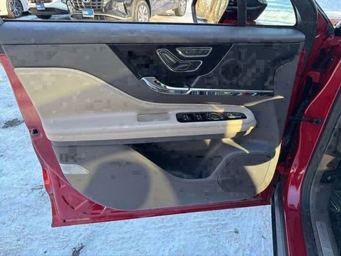 Used 2023 Lincoln Corsair Standard w/ Equipment Group 101A image 18