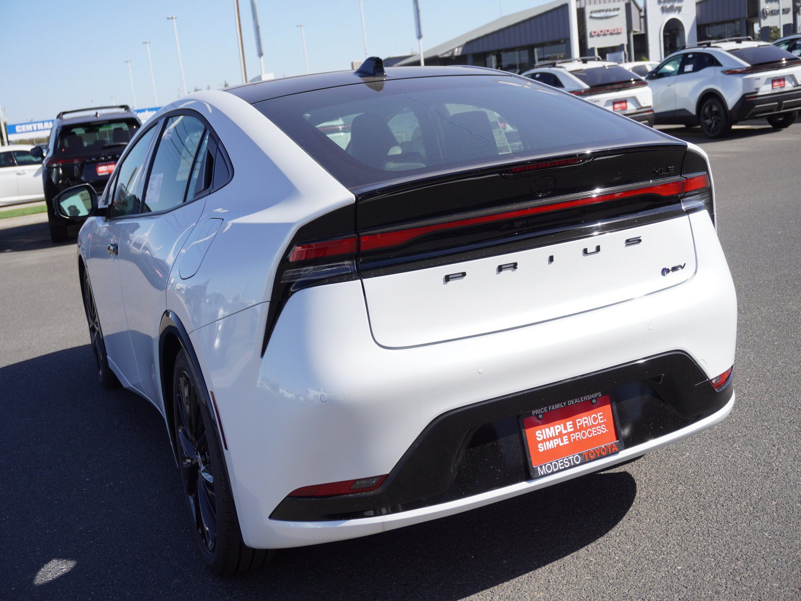 New 2027 Toyota Prius FWD image 8