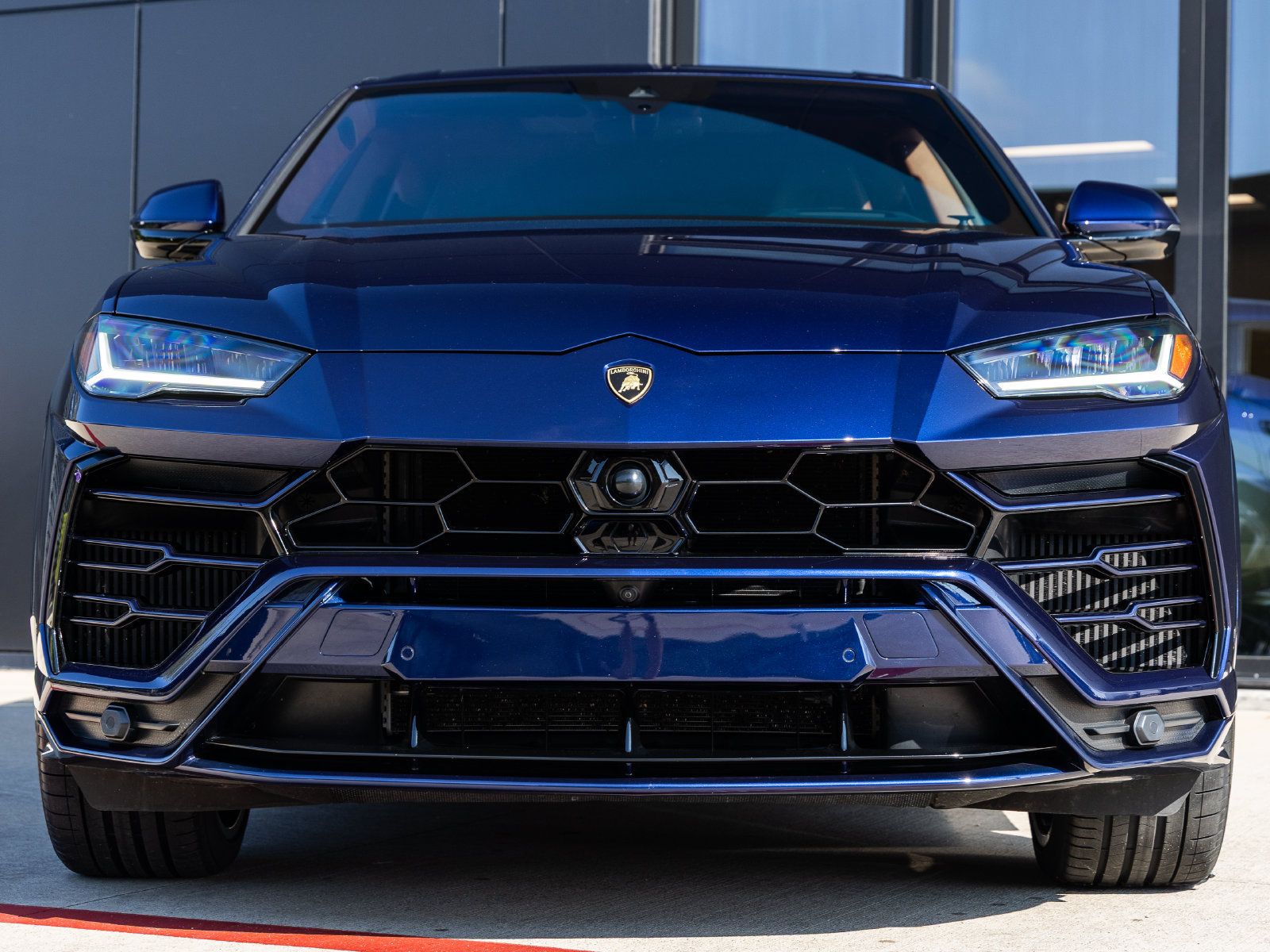 Used 2021 Lamborghini Urus AWD/4WD image 4