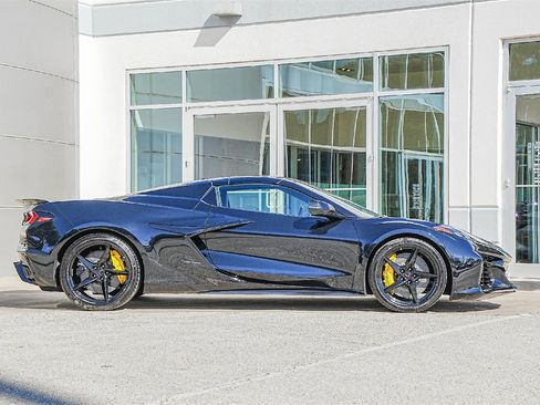 Used 2025 Chevrolet Corvette E-Ray w/ Battery Protection Package image 7