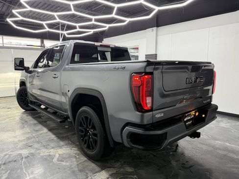 Used 2021 GMC Sierra 1500 Elevation image 3