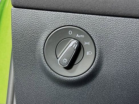 New 2026 Volkswagen Taos SE AWD/4WD image 10