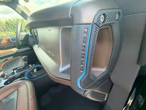 Used 2023 Ford Bronco Outer Banks AWD/4WD image 41
