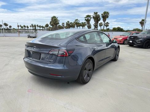 Used 2022 Tesla Model 3 Long Range AWD/4WD image 3