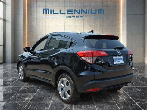 Used 2017 Honda HR-V EX-L image 3