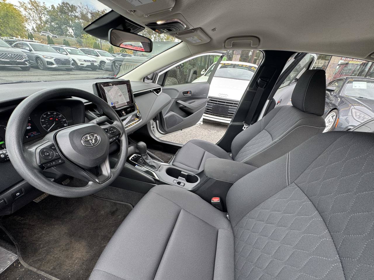 Used 2023 Toyota Corolla LE w/ LE Convenience Package FWD image 14