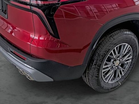 New 2026 Chevrolet Traverse LT w/ Driver Confidence Package FWD image 13