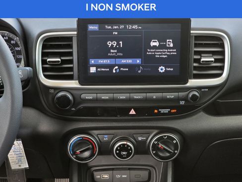 Certified 2022 Hyundai Venue SE w/ Cargo Package image 18